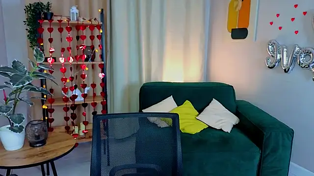 MollyBaby online show from 02.12.26