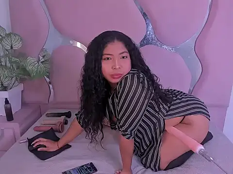 Snapshot of eithanasm chatting on 09.09.25 eithanasm online show from 09.09.25