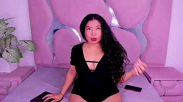 Snapshot of eithanasm chatting on 10.09.25 eithanasm online show from 10.09.25