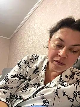 Kiravix online show from 10.10.25