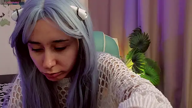 meomeee online show from 10.13.25