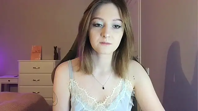 Snapshot of white_liillyy chatting on 04.25.26 white liillyy online show from 04.25.26