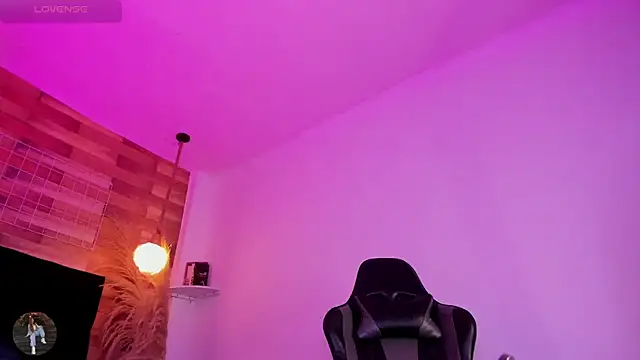 Emily brown04 online show from 03.30.26