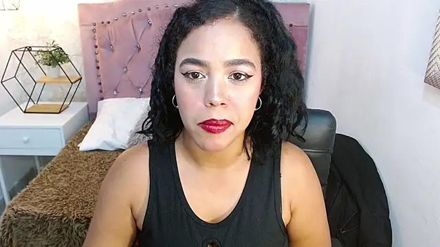 Snapshot of candyhot_tk chatting on 10.15.25 candyhot tk online show from 10.15.25