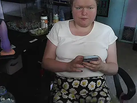 KadiSparkle online show from 09.17.25