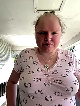 KadiSparkle online show from 09.26.25