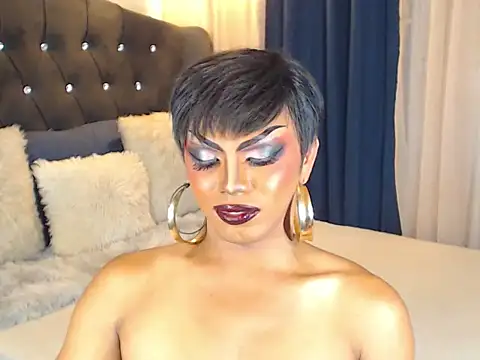 SmokingDomDiva online show from 10.28.25