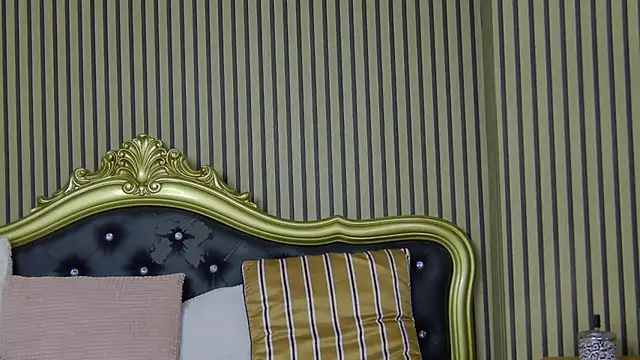 LunaHart online show from 10.04.25