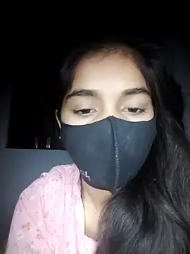 Snapshot of Sexey-Puja chatting on 12.04.25 Sexey-Puja online show from 12.04.25