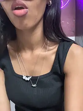 Desire Zoya online show from 02.05.26