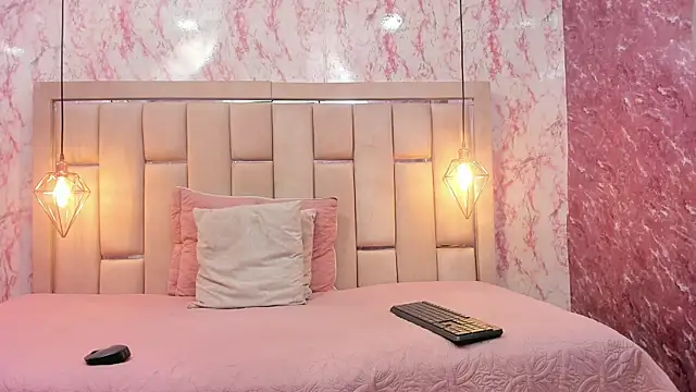 WILD FIREE  online show from 12.15.25