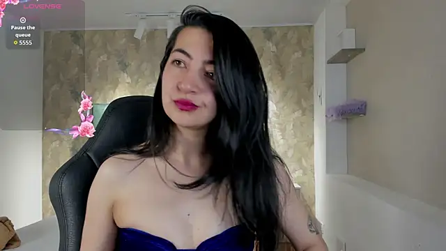 Saya Amaretto1 online show from 11.18.25