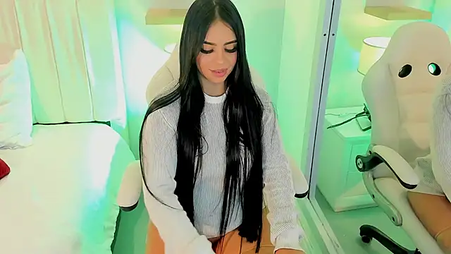 Snapshot of manyaa_ chatting on 09.20.25 manyaa online show from 09.20.25