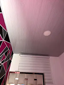 Snapshot of Melissa_coll chatting on 11.12.25 Melissa coll online show from 11.12.25