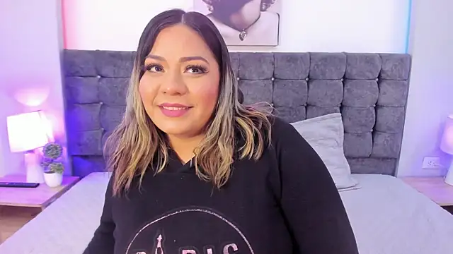 isabella horney  online show from 09.28.25