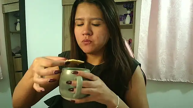 Oliviawatson1 online show from 01.10.26