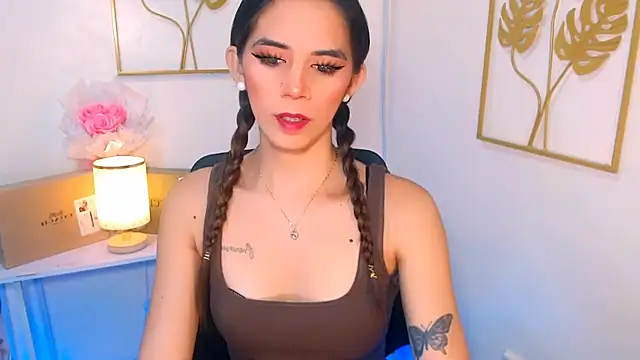 Snapshot of xPrecuioseChesca chatting on 09.30.25 xPrecuioseChesca online show from 09.30.25