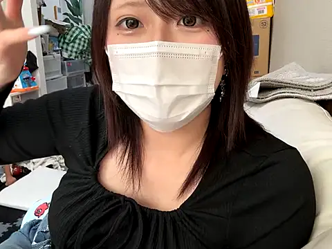 Snapshot of chaco_ chatting on 12.23.25 chaco online show from 12.23.25