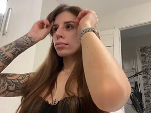 BossyBliss online show from 12.21.25