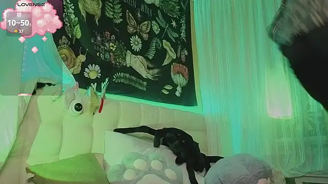 Snapshot of Miko_Meow chatting on 10.24.25 Miko Meow online show from 10.24.25