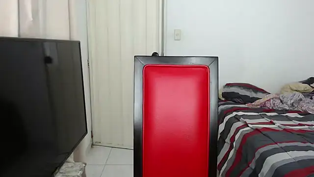 Snapshot of Alex_mojica chatting on 11.19.25 Alex mojica online show from 11.19.25