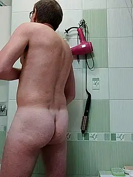 ExhibitPoll online show from 09.14.25