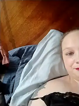 kellyjean0217 online show from 10.18.25