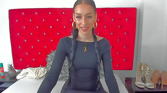 Snapshot of PleasureJasmine chatting on 11.27.25 PleasureJasmine online show from 11.27.25