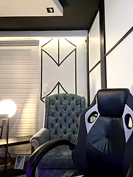 NahomiRichards  online show from 11.20.25