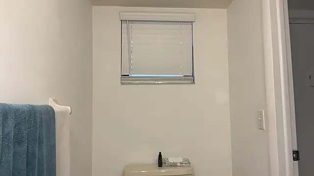 Snapshot of prettyykitty22 chatting on 02.15.26 prettyykitty22 online show from 02.15.26