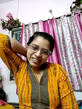 Snapshot of thanusi_2 chatting on 09.20.25 thanusi 2 online show from 09.20.25