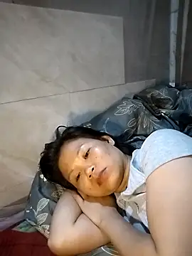 LinhNa999 online show from 04.03.26