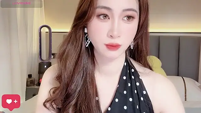 wuyueaini online show from 04.07.26