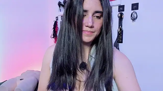 Snapshot of elowen_halley1 chatting on 02.13.26 elowen halley1 online show from 02.13.26