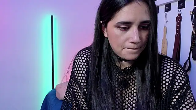 Snapshot of elowen_halley1 chatting on 02.14.26 elowen halley1 online show from 02.14.26