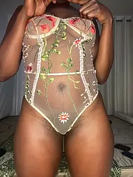 TinaFavourite online show from 12.22.25