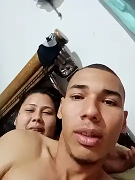 Snapshot of hera_and_kratos chatting on 09.20.25 hera and kratos online show from 09.20.25