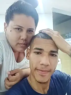 Snapshot of hera_and_kratos chatting on 12.01.25 hera and kratos online show from 12.01.25