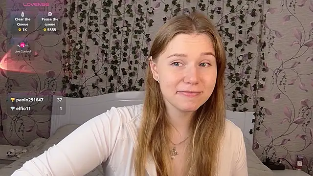  influensii  online show from 10.22.25