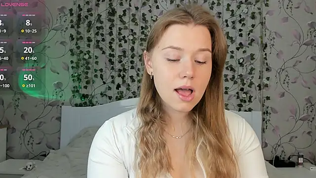  influensii  online show from 10.28.25