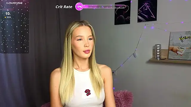 Snapshot of _Cutiefull_Lion_ chatting on 09.15.25 Cutiefull Lion online show from 09.15.25