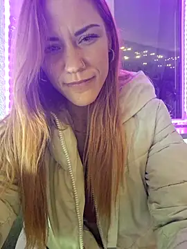 Snapshot of SlimBellaa chatting on 11.11.25 SlimBellaa online show from 11.11.25