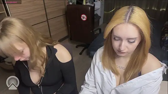 Snapshot of xxx_sandra_ chatting on 02.26.26 xxx sandra online show from 02.26.26