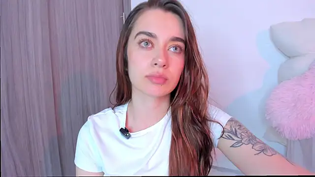 Snapshot of MissLana77 chatting on 03.04.26 MissLana77 online show from 03.04.26