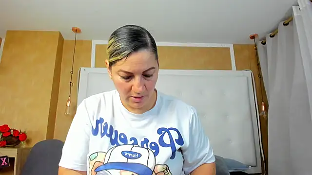 Heidy milf online show from 06.22.26