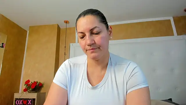 Heidy milf online show from 07.10.26