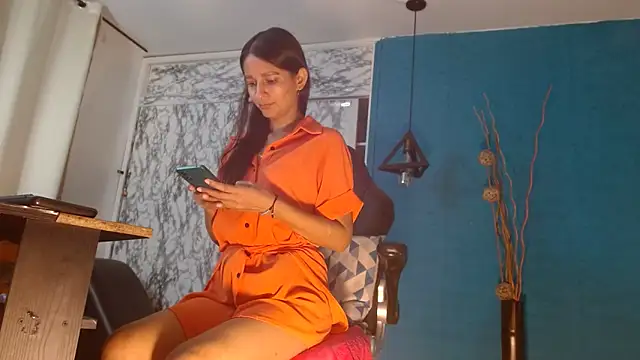 hanna mooreee online show from 03.18.26