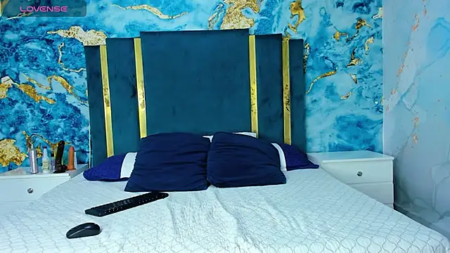 TaylerWhite online show from 11.24.25