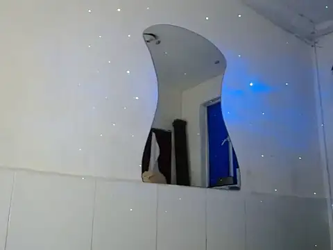 Snapshot of Sexy_hotlatin25 chatting on 09.27.25 Sexy hotlatin25 online show from 09.27.25