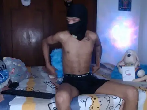 Snapshot of Sexy_hotlatin25 chatting on 12.02.25 Sexy hotlatin25 online show from 12.02.25